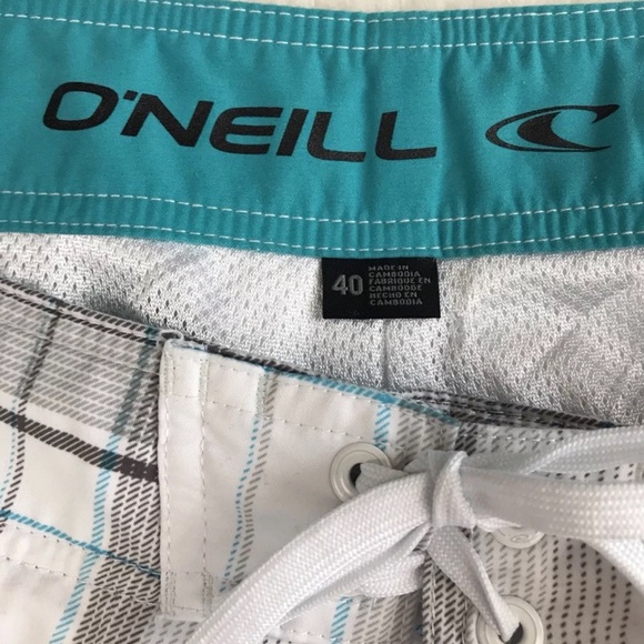 O'NEILL White Blue Gray Plaid Lined Board Shorts - Picture 3 of 4